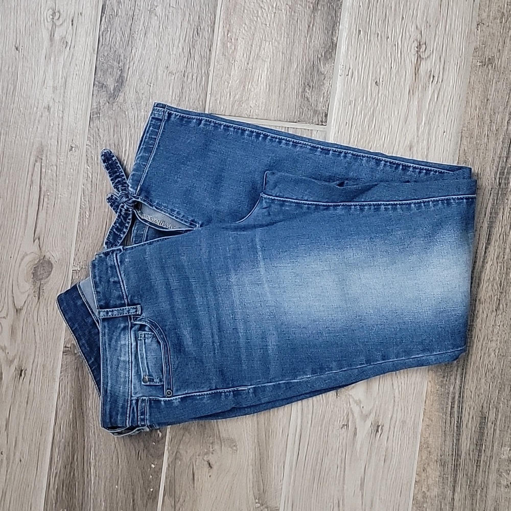 Ankle Jeans